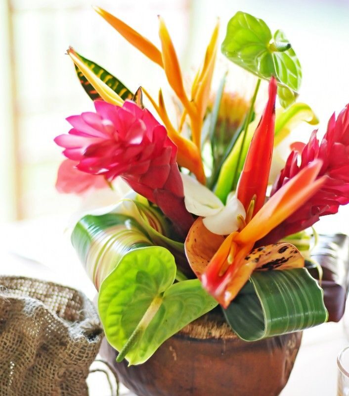 Composition Florale Marriage Theme Hawai